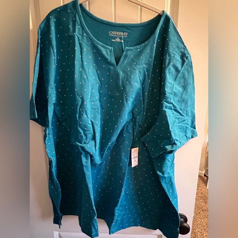 Catherine’s 5x teal polka dot shirt